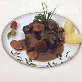 Civet de sanglier sauce... Civet de sanglier sauce...