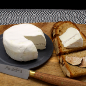 Camembert di bufala (au...
