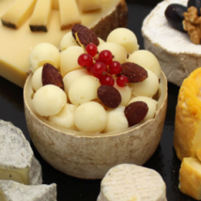 Tomme pur chèvre du Pays... Tomme pur chèvre du Pays...